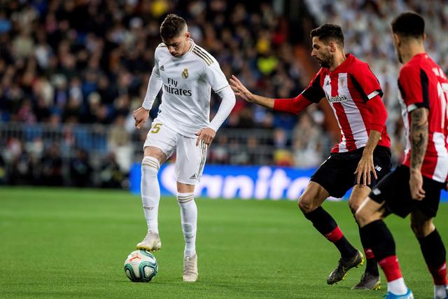 孙铭徽33分广厦胜肯帝亚 刘铮17分上海胜吉林