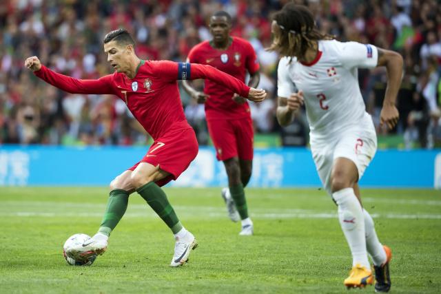 胡明轩40分广东胜青岛 吴前17分浙江负山西