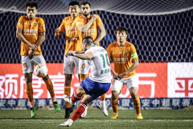 C罗“罢赛”背后：堂吉诃德挑战体系话语权